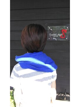 ナンバーエイト(number eight) ナチュラルショートボブ自然爽やか感で大人女子ダークグレージュ