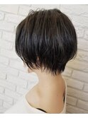 甘辛ショートボブ×ネイビーブルー