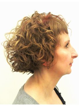 アーチィズ ヘアーサロン(ARCH'S HAIR SALON) 大人女性にもぴったり♪お手入れ楽々パーマ
