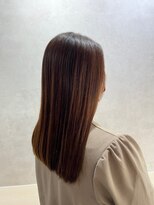 アヴァンセ(Avancer) ヘアケアしながら綺麗な艶髪/辻堂/カット/ストレート