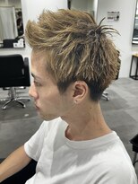 ヒュイル バイ ニアウ(Hwyl by Niau)&nbsp;メンズマッシュパーマニュアンスパーマスパイラルパーマ刈り上げ