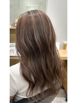 アヴァンス 京橋店(AVANCE) 【3Dハイライト】お肌のパーソナルに合わせた3Dハイライト