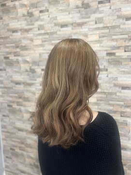 タイム(Time) アッシュブロンド