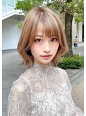 大人可愛いくびれミディアムボブレイヤー恵比寿