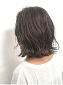 外ハネ切りっぱなしボブ×ハイライトカラー
