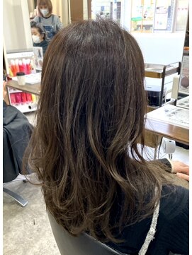 アンジュールヘアーワークス(1//jour hairworks) 5月にオススメな爽やかでソフトなリーフグレージュ