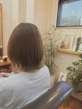 カット技術の高さにリピート多数☆1人ひとりの骨格にあわせて、毛先まで計算は“もちがいい”と定評あり◎