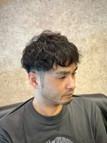 キタセンジュバーバー バイ ティーズ(KITASENJU BARBER by T's) ルーズショートパーマ テーパーフェード
