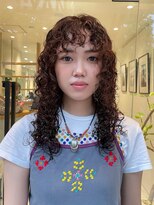 シアン 矢場町店(CYAN.)&nbsp;海外風ウェーブ×スパイラルパーマ×カラー【栄/矢場町】