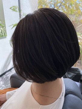 モヌエ(monue) ショートボブ