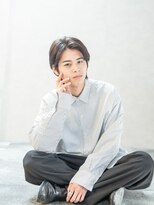 サロンズ ピフレ新長田店(SALONS) 前下がりセンターパート