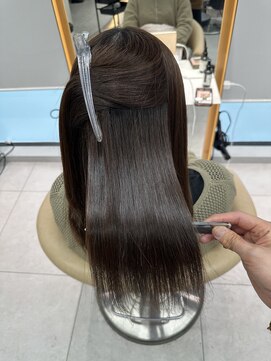 ロンドメリア 天神大名店(Lond Melia) ★メルティカラーフェミニンロング似合わせカットミディア厶★