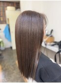 セミロングヘアー