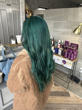 マーレ(MARLE./) ビビットグリーン