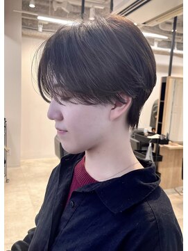 イヴォークトーキョーオーサカ(EVOKE TOKYO osaka) ショート マッシュ グレージュ レイヤー カット カラー