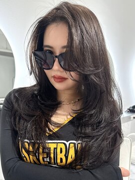 ヨロ 渋谷(YOLO) 韓国ヘアーハッシュカットレイヤーカットハイライトカラー