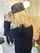 ジーナ 天神(Zina)&nbsp;抜きっぱなしブロンド/ブリーチカラー/ケアブリーチ