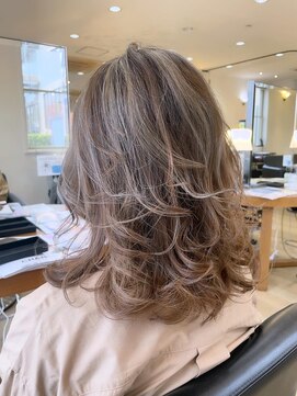 ユウ 香久山店(U) 【UHair】ヘルシーベージュ