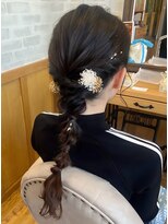 美容室ジャスミン&nbsp;ゆるふわ編みおろしヘアセット【hotaru】