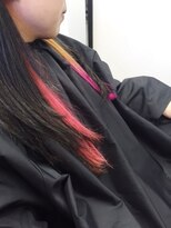 トライベッカ(Tribeca)&nbsp;トレンドインナーカラー　ブラック×ピンク