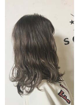 ヘアーアンドスパソシット(HAIR&SPA SOCIT) 外国人風セミロング