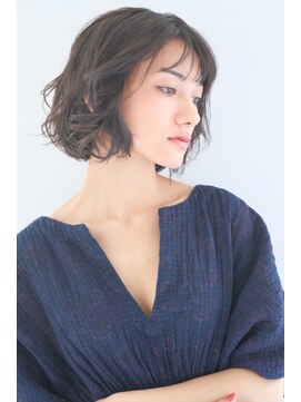 ガリカ 博多(Gallica) ☆ グレージュ ＆ 毛束感 ☆ 無造作小顔ボブ ♪