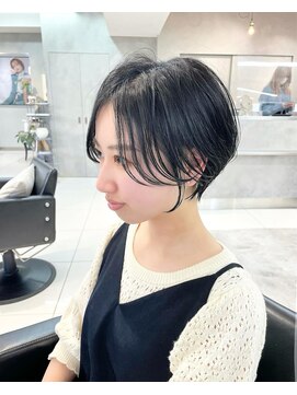 ヴェイン 渋谷(vain) 20代30代40代小顔ハンサムショートアッシュブルーブラック