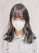 リー 京橋(Lee) 店長今里☆顔周りとインナーにホワイトカラーを☆