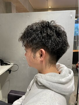 アイディール(:ideal) ☆短め☆前下がりマッシュショートにツイストスパイラルパーマ