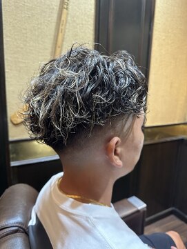 ヒロギンザバーバーショップ 大宮店(HIRO GINZA BARBER SHOP) スキンフェードパーマメッシュ　大宮　さいたま市　埼玉