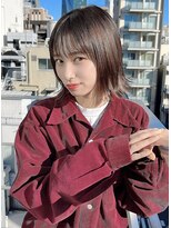 ぱっつんボブ　オリーブベージュ