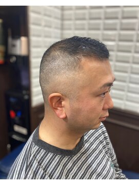 ルピナス 中田(Lupinus) モヒカンフェード