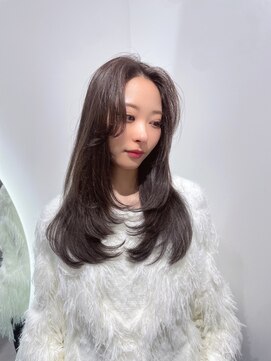 ベール(Vale) ふんわりレイヤーで魅せる 大人韓国スタイル 髪質改善Tr