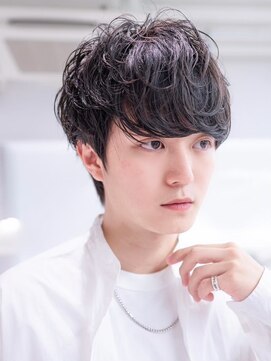 ハバナ 新宿(HAVANA) ソフトツーブロック/刈り上げ/センターパート/ツイスト/ビジネス