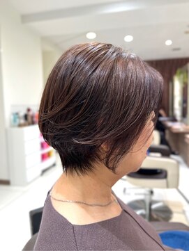 アッシュ 鶴ヶ峰2号店(Ash) 大人のスタイルアップショート