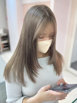 アール 横浜(R) 【MOMO】ミルクティーベージュ・レイヤー・ブリーチ１回