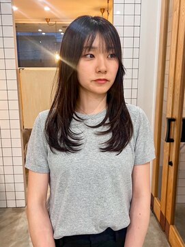 スート(suit.) 大人可愛いミディアムレイヤーカットロング