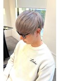 刈り上げマッシュ ホワイトシルバー