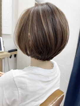 ミッシェル アフロート(michelle afloat) ウエイトを上げる事で小顔効果を高める＊3Dカーブ技術