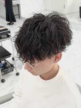 シーン(scene) ツイストスパイラルパーマ×マッシュ×black【広島】