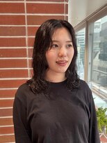 ルームヒゴバシ(room higobashi)&nbsp;ニットに合う♪ニュアンスパーマ暗髪スタイル