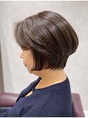 担当吉岡　ショートボブ
