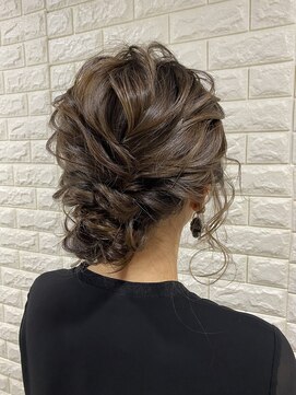 スタジオカラー(Studio Color) シニヨン