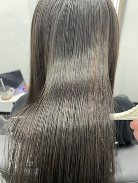 エスカーラ 表参道(THE ESCALA) @aidaman321/美髪/ホワイトグレージュ/大人かわいい/髪質改善