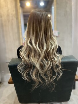 リエコー(RE'ECHO) ダイヤモンドヘアー特色８０本