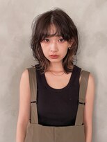 テテコケット(tete coquette) ミディアムレイヤースタイル×イヤリングカラー