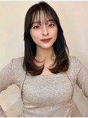 レイヤーロンググレーベージュフルバング前髪ぱっつん