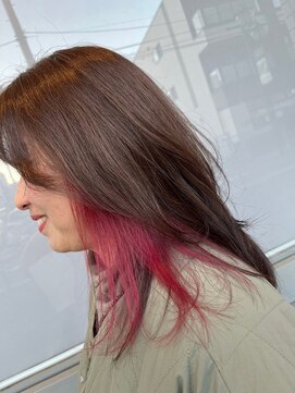 エヌアンドエー 草加店(N&A) 華やかさをプラスする冬のインナーカラー レッド/ピンク