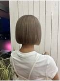 ミルクティーベージュ×顎ラインボブ