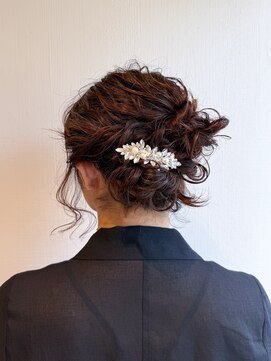 ビューイースト 亀戸 錦糸町(VIEW EAST) 【パーマを活かしてルーズに可愛く】アップヘア/あやみ